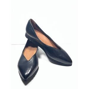 L'Amour Des Pieds Low Platform Leather Flats size 9,5 new